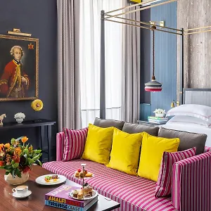 Palazzo - The Leading Of The World 5*, רומא איטליה