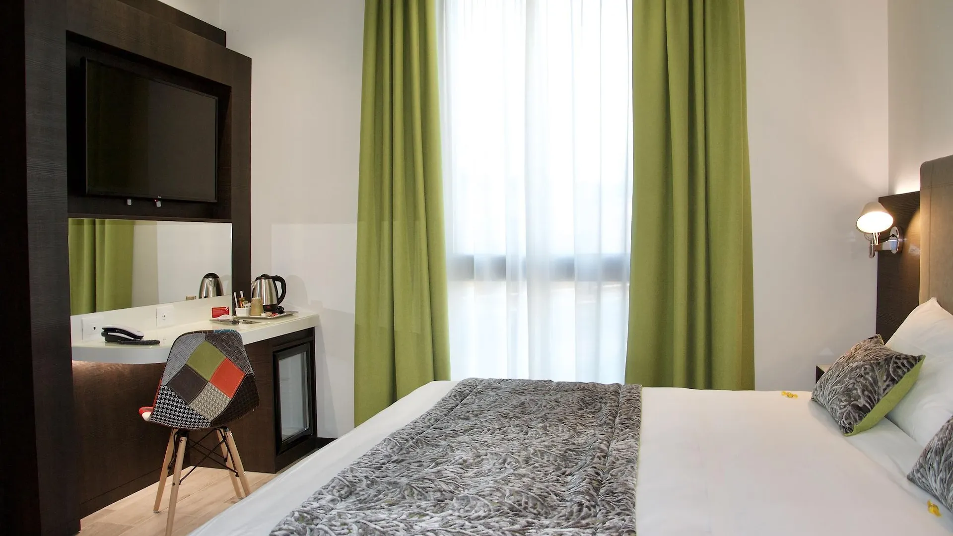 Elite Hotel Residence Mestre 4*,